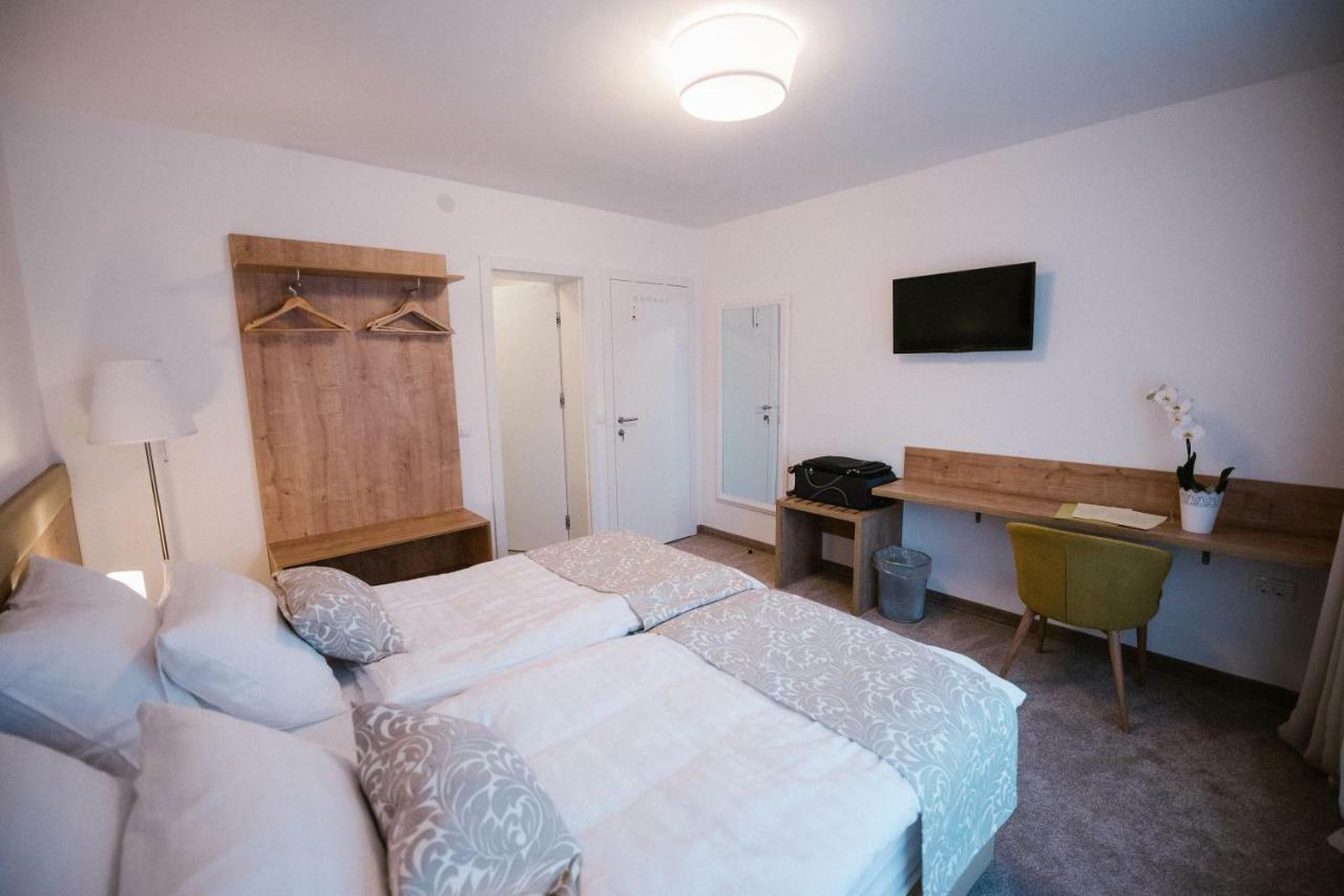 2I Rooms Джяково Экстерьер фото