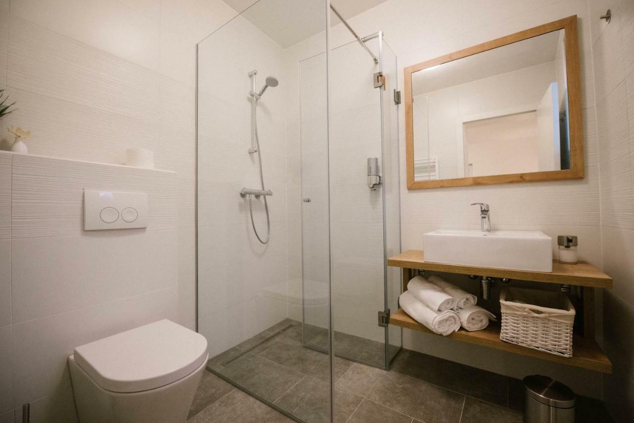 2I Rooms Джяково Экстерьер фото